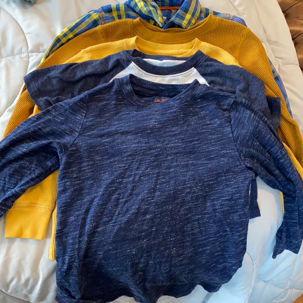 ⭐️⭐️ HUGE BUNDLE 4/5T (XS) cat and jack boy tshirt